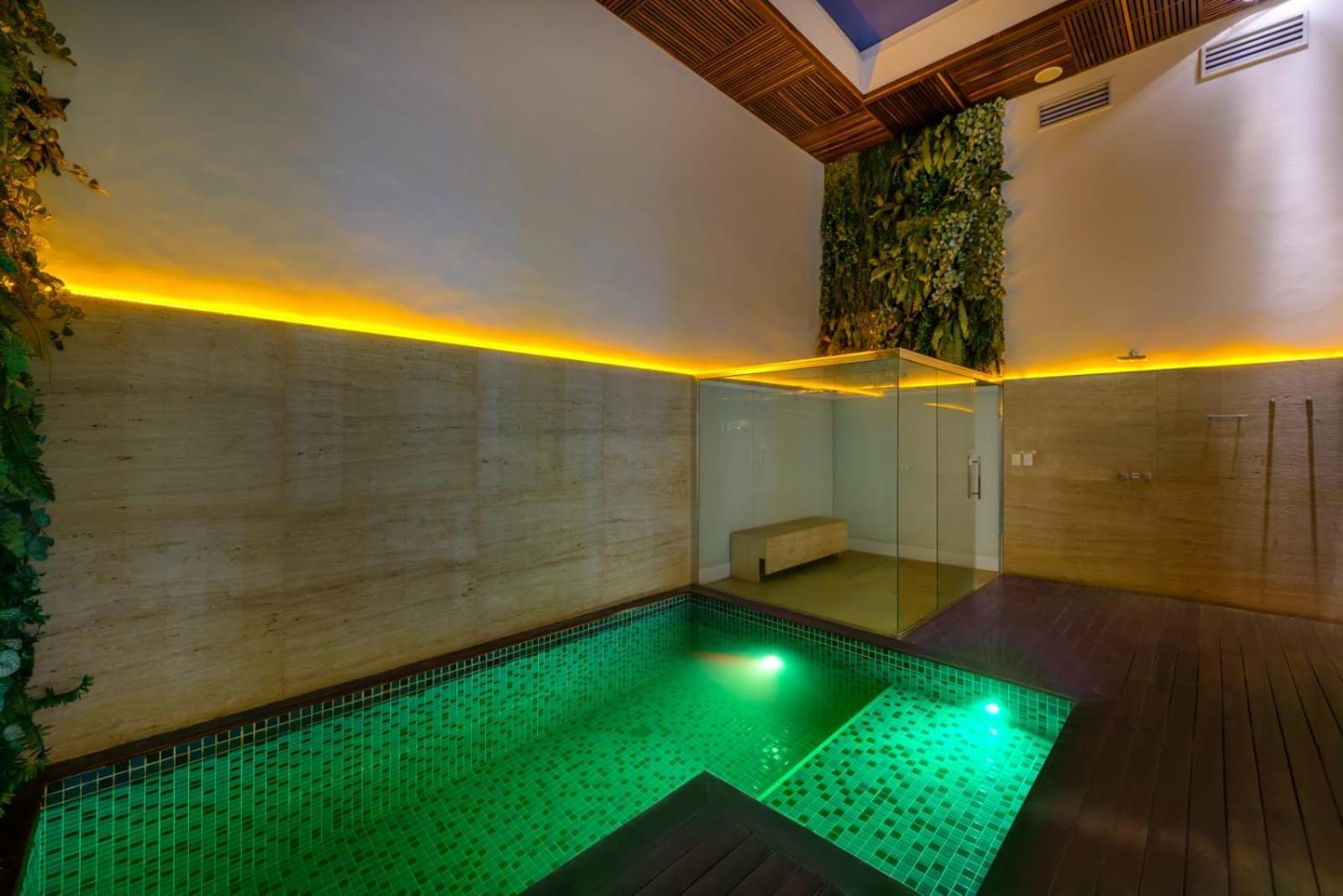 Love hotel Apple (adults Only)